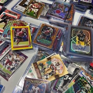NFL Football Hot Packs Repack 5 Cards Guaranteed Insert, Rookie Cards, RC Hits
